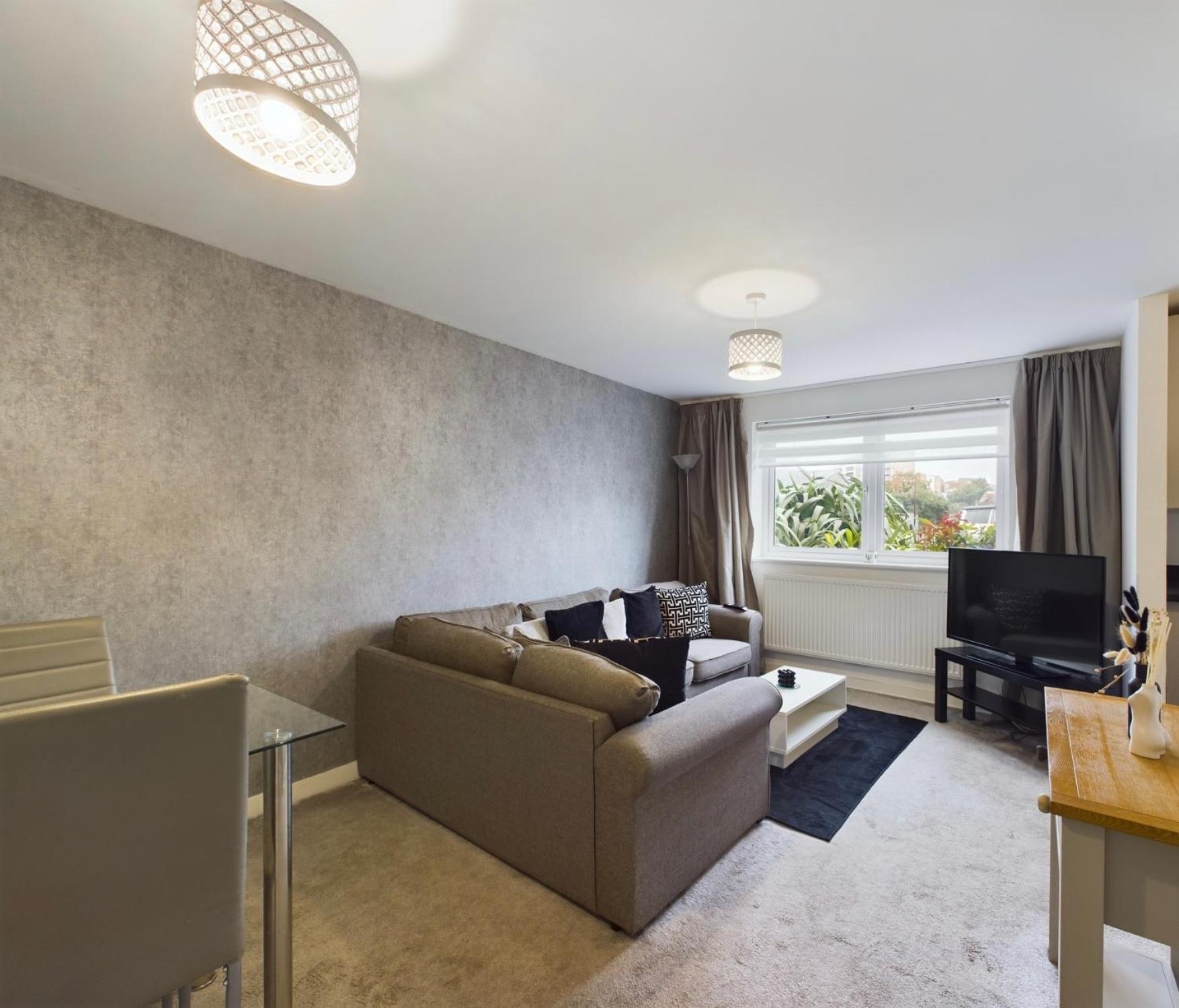 Modern 2 Bed City Apartment With Private Parking Swansea Extérieur photo